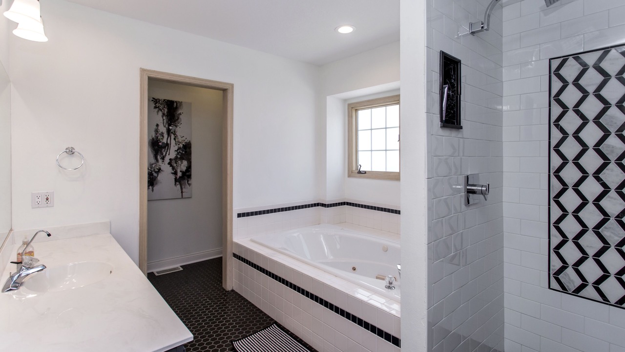 Photo of Bathroom in Ankeny