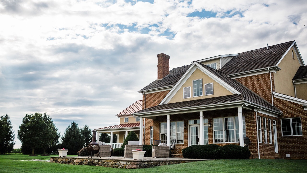 Photo of Outdoor in Brogue