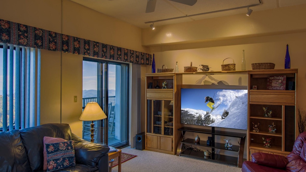 Photo of Livingroom in Seven Devils
