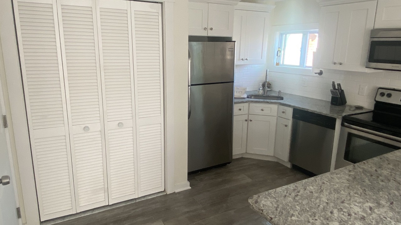 Photo of Kitchen in Ship Bottom
