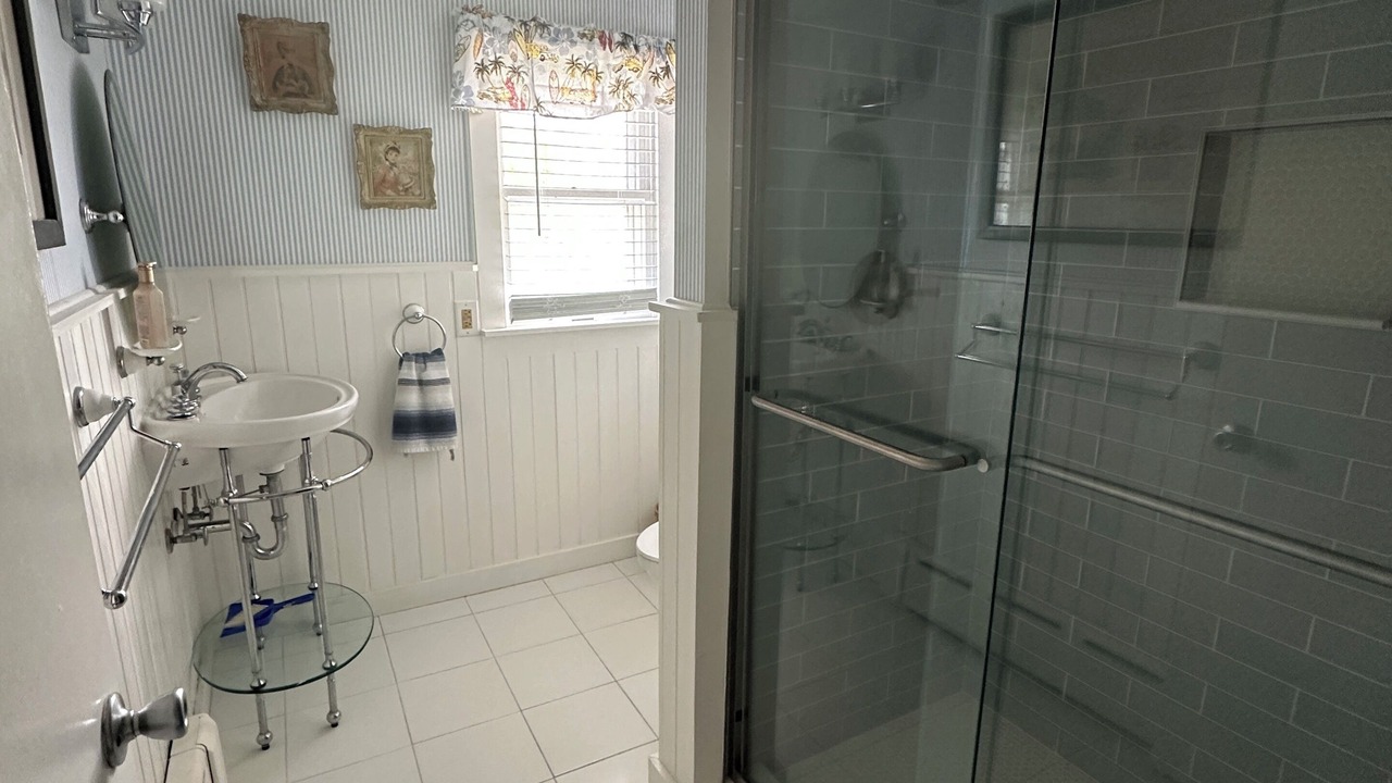 Photo of Bathroom in Ortley Beach