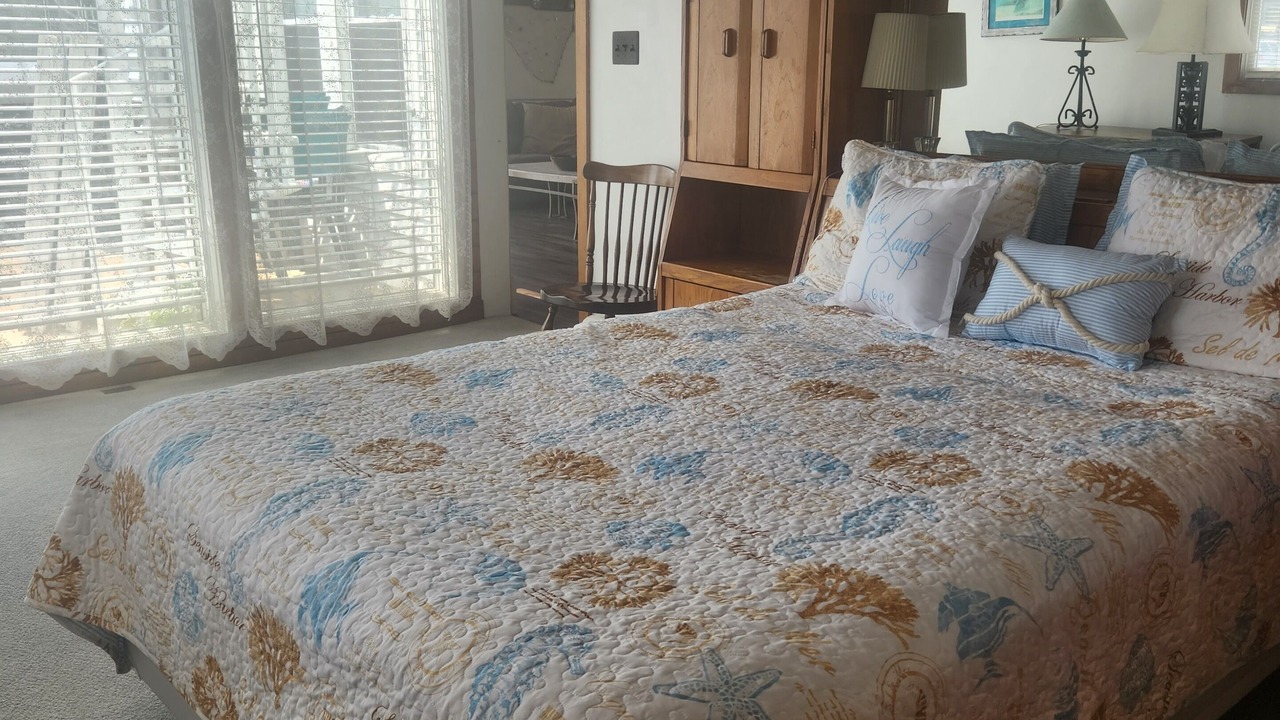 Photo of Bedroom in Ship Bottom