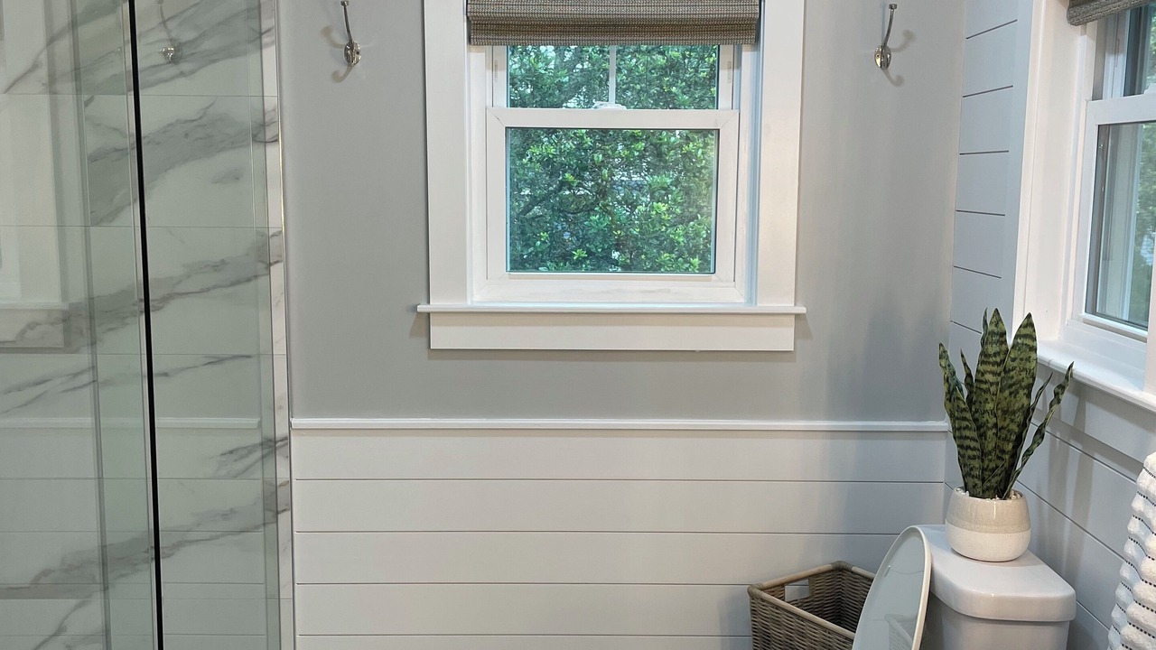 Photo of Bathroom in Corolla Light