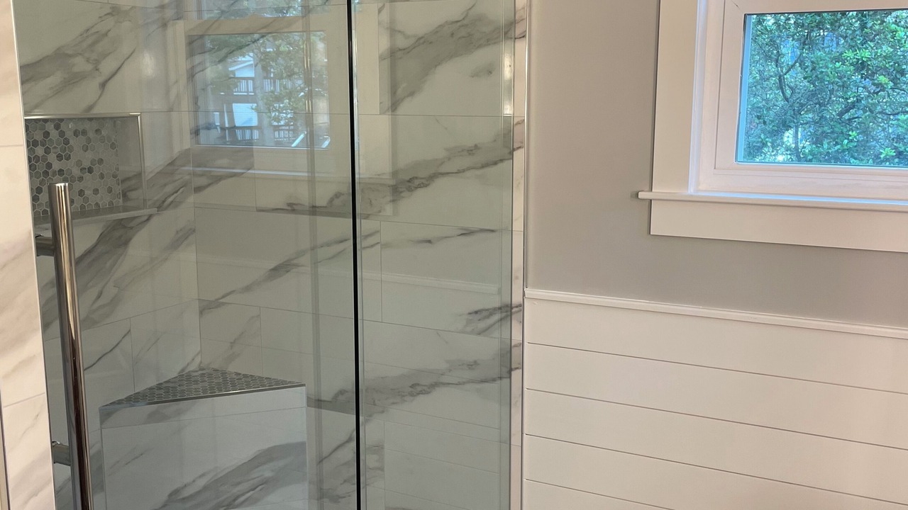 Photo of Bathroom in Corolla Light