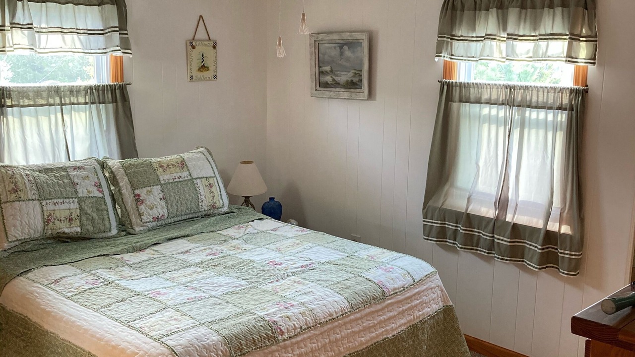 Photo of Bedroom in Harvey Cedars
