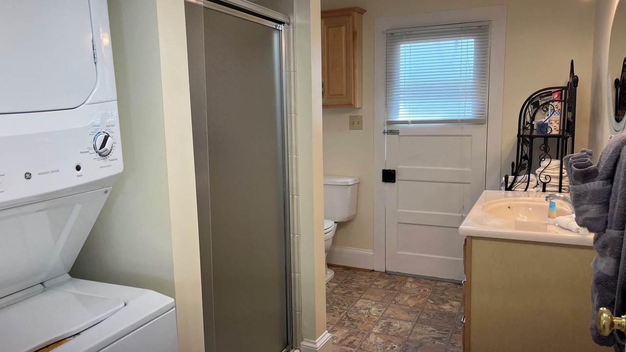 Photo of Bathroom in Rock Hall