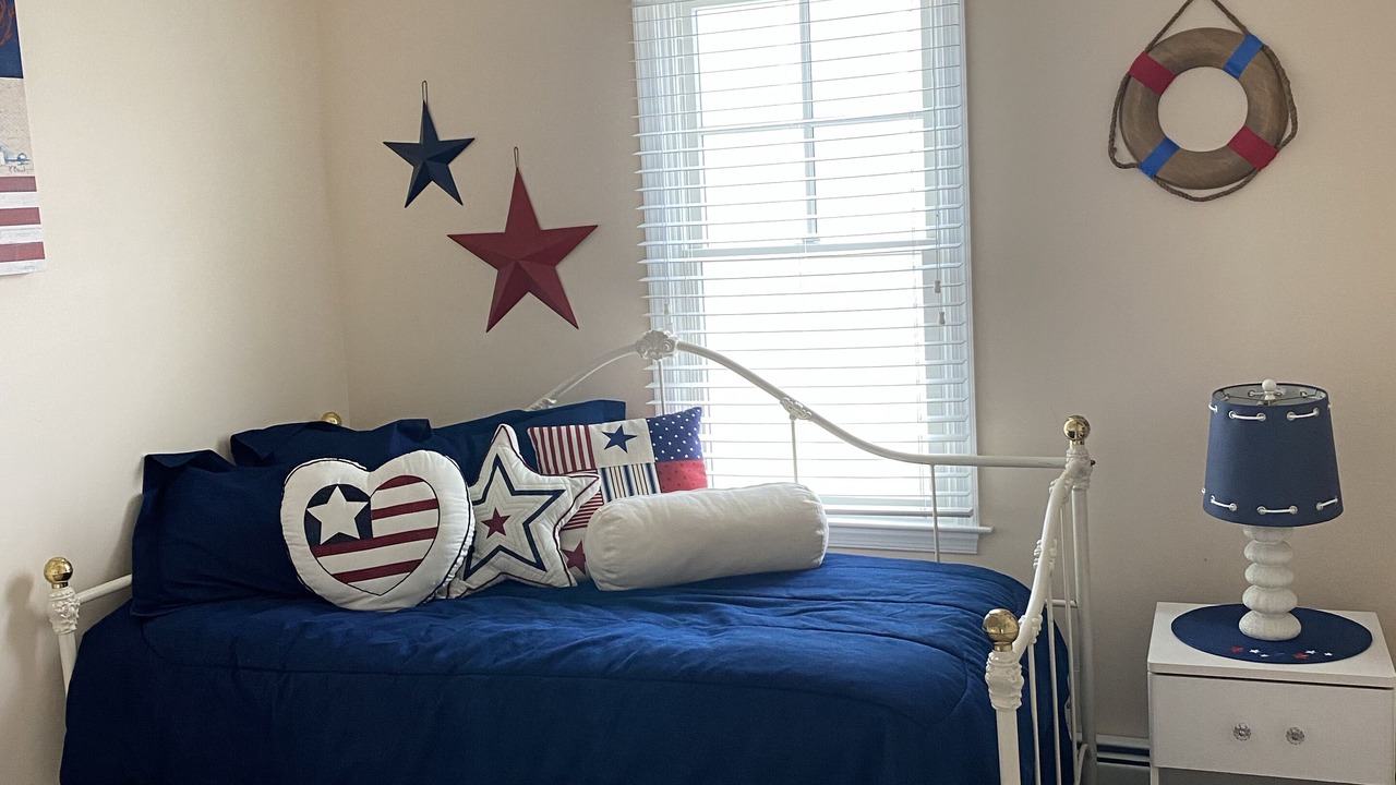Photo of Bedroom in Ortley Beach