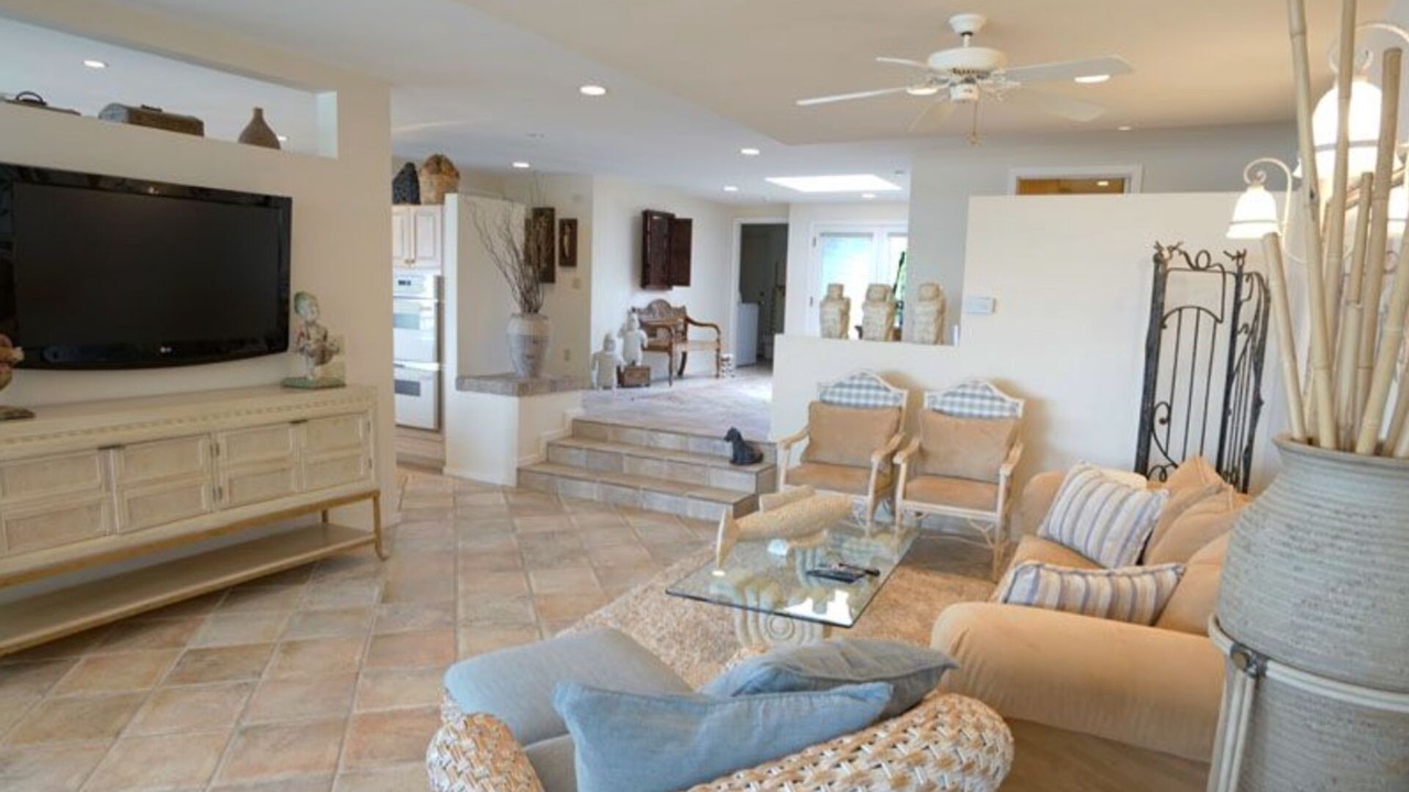Photo of Livingroom in Loveladies