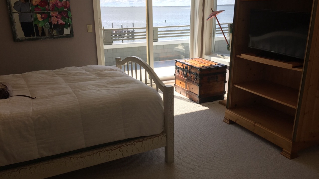 Photo of Bedroom in Loveladies