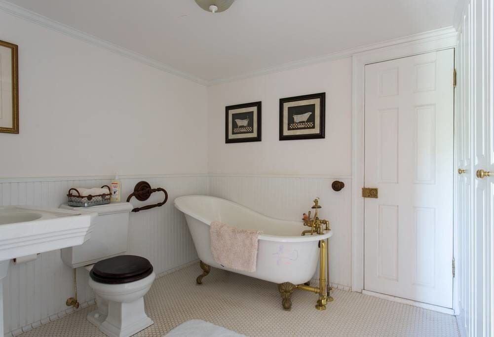 Photo of Bathroom in Stanardsville