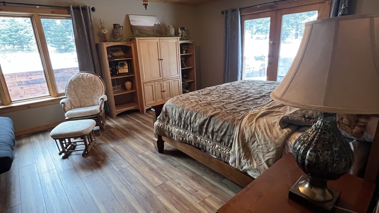 Photo of Bedroom in Lead