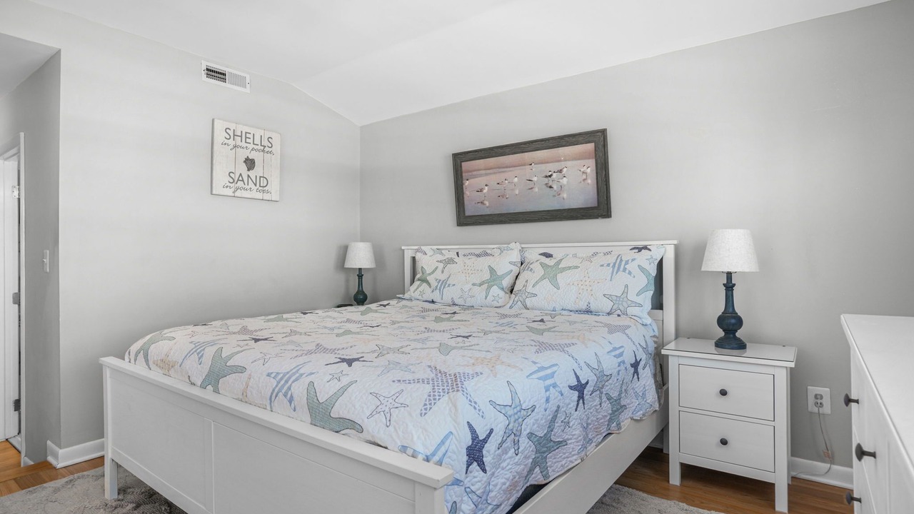 Photo of Bedroom in North Ocean City
