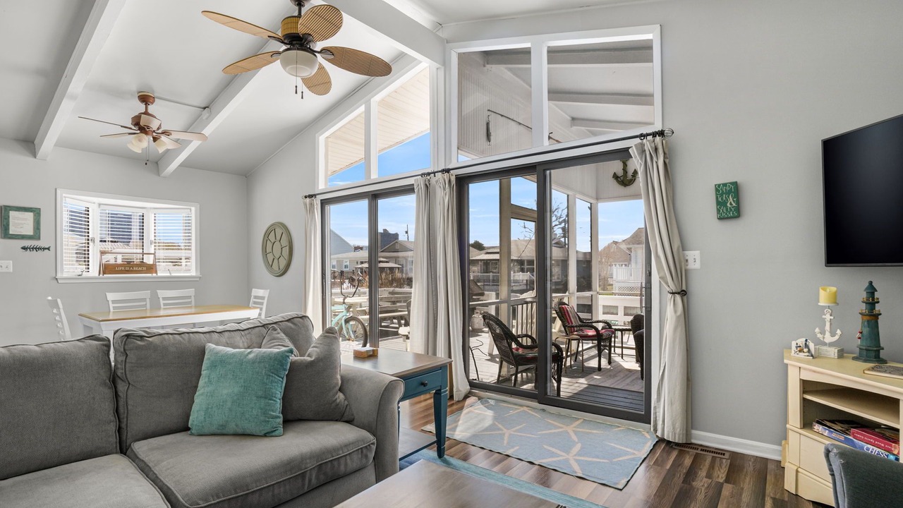 Photo of Livingroom in North Ocean City