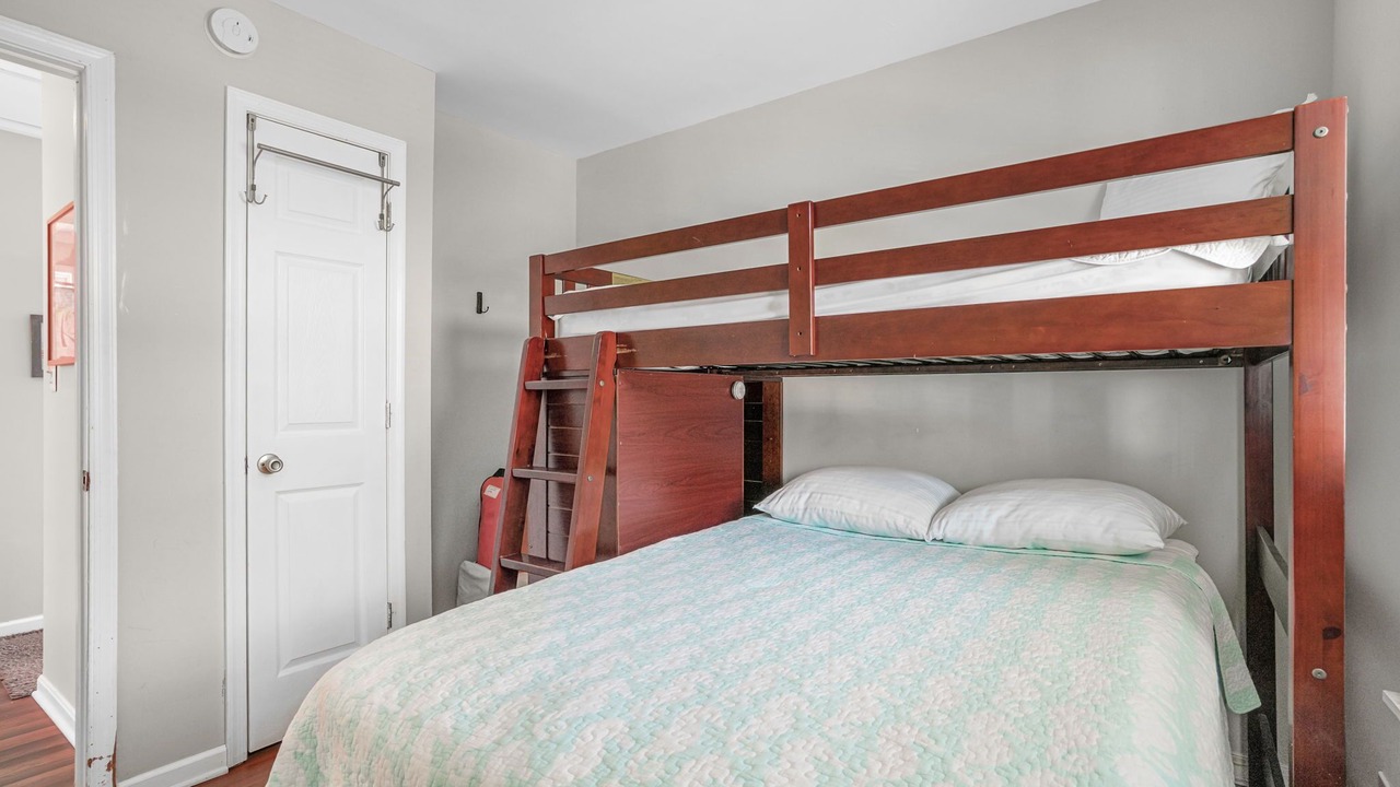 Photo of Bedroom in North Ocean City