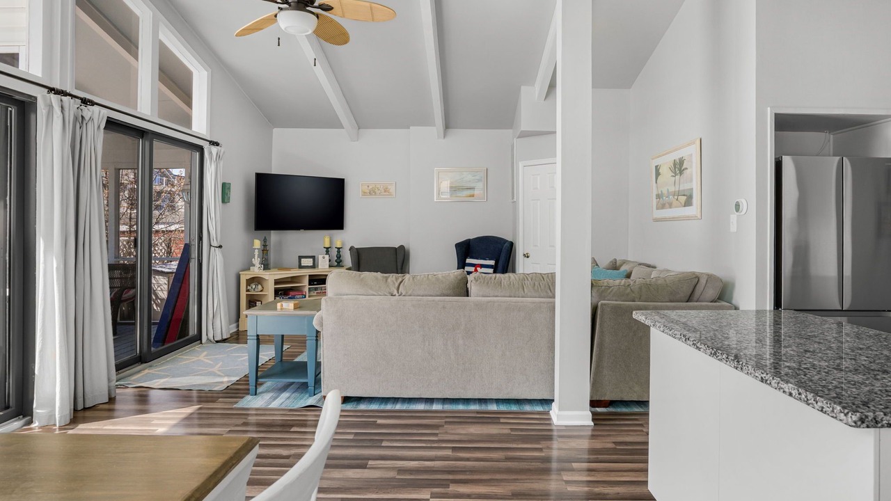 Photo of Livingroom in North Ocean City