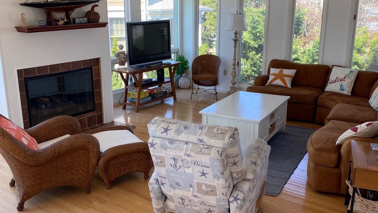 Photo of Livingroom in Harvey Cedars