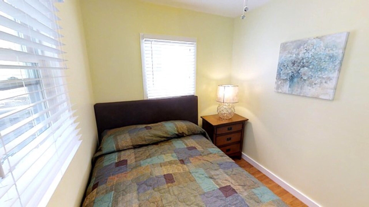 Photo of Bedroom in Seaside Heights