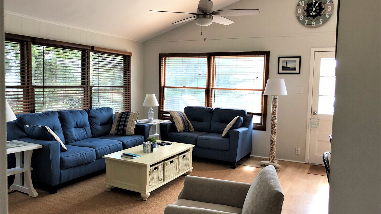 Photo of Livingroom in Beach Haven