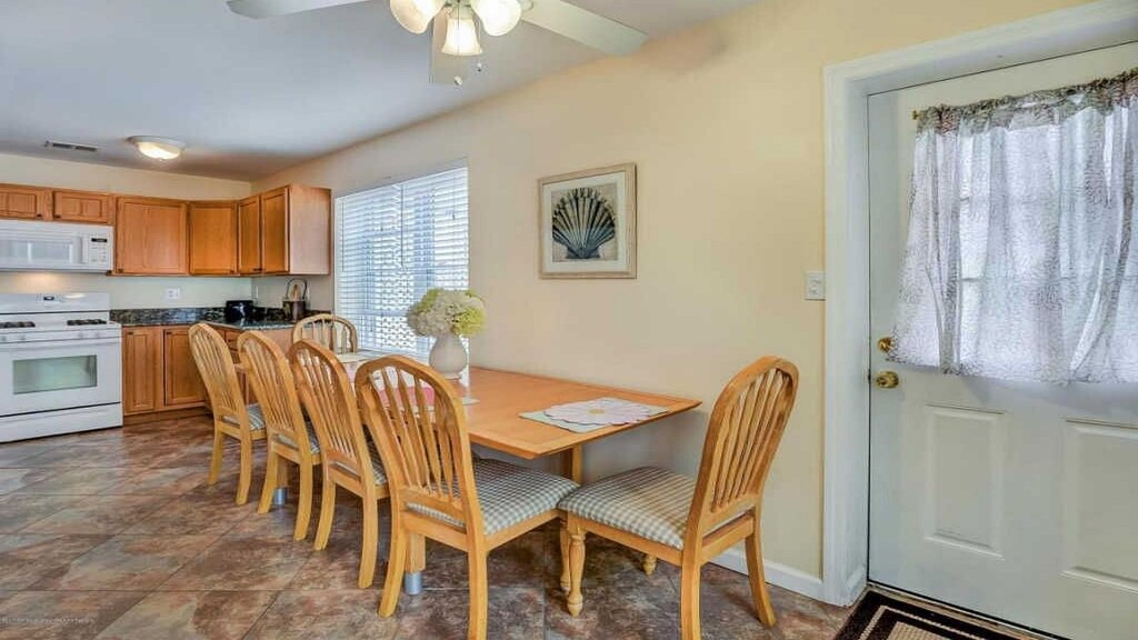 Photo of Livingroom in Ortley Beach