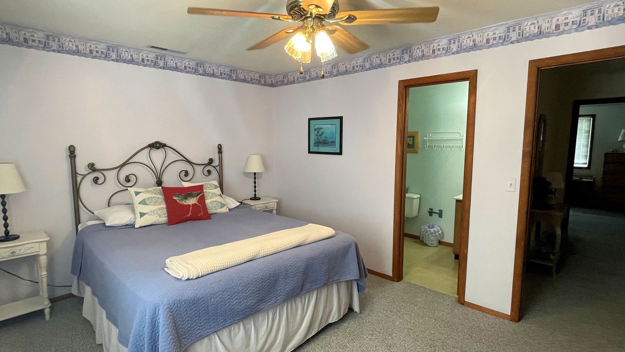 Photo of Bedroom in Deep Hole