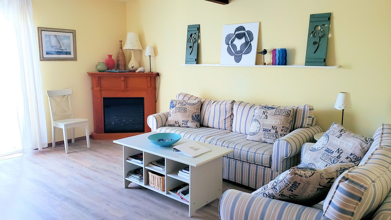 Photo of Livingroom in Deep Hole