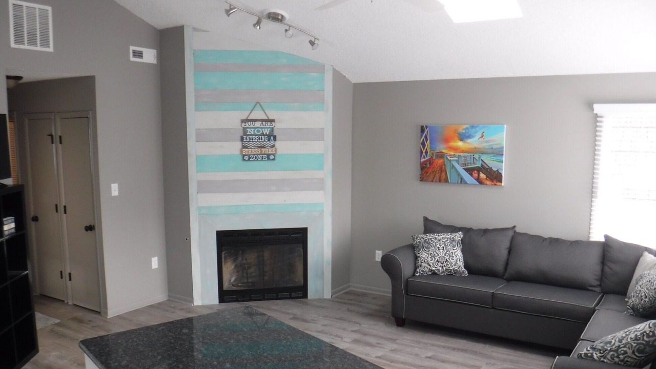 Photo of Livingroom in North End