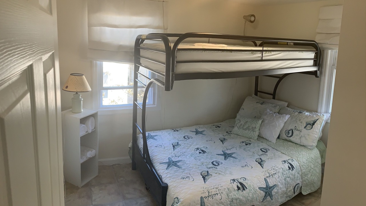 Photo of Bedroom in Seaside Heights