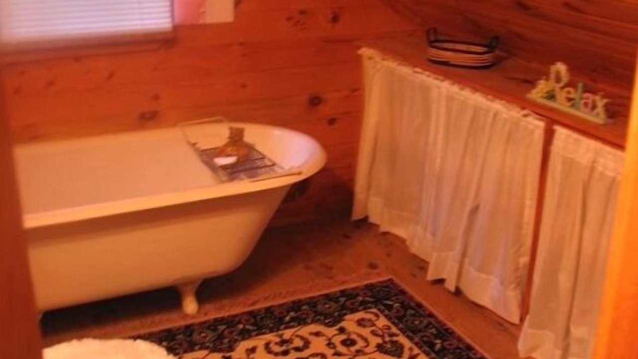 Photo of Bathroom in Sugar Grove