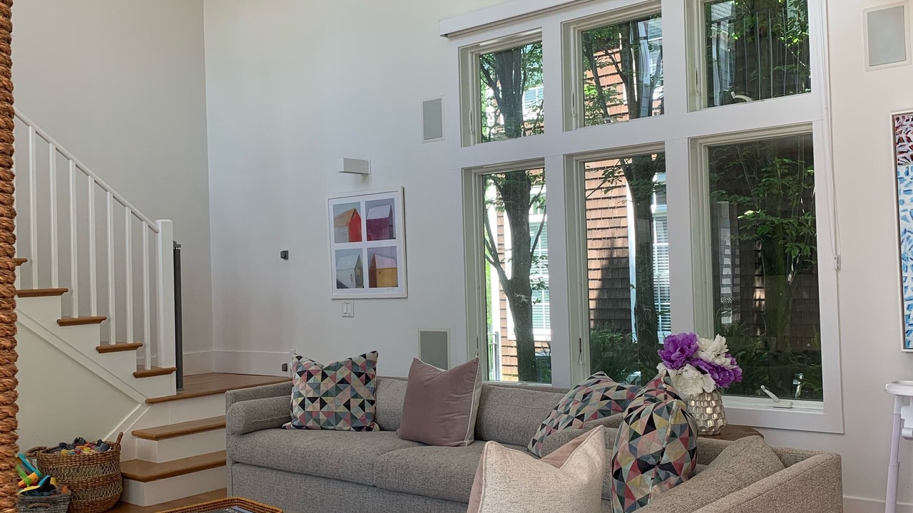 Photo of Livingroom in Canal Corkran