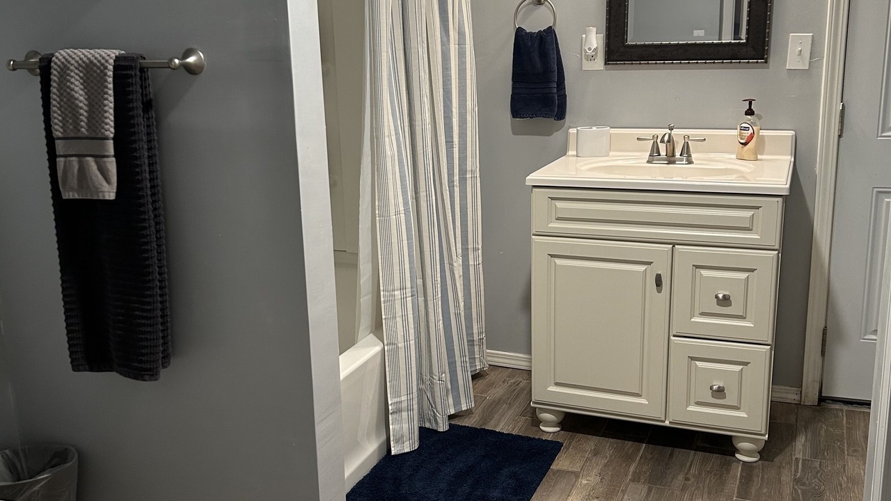 Photo of Bathroom in Manning