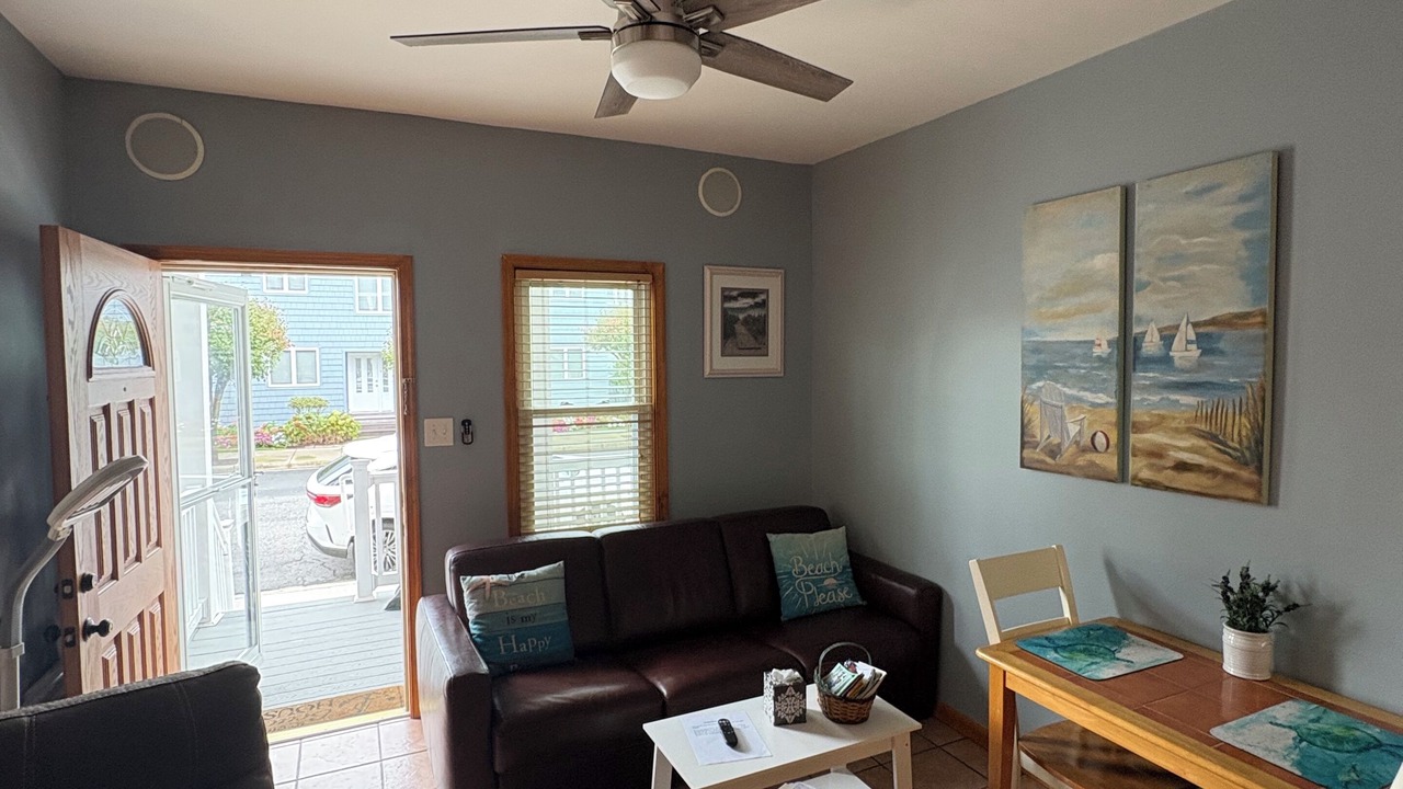 Photo of Livingroom in North End