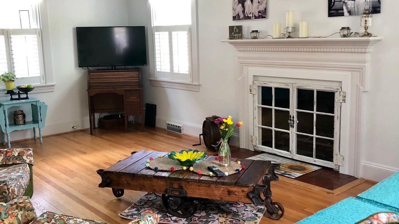 Photo of Livingroom in Murray Hill