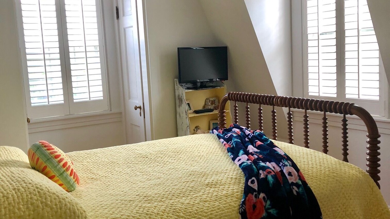 Photo of Bedroom in Murray Hill