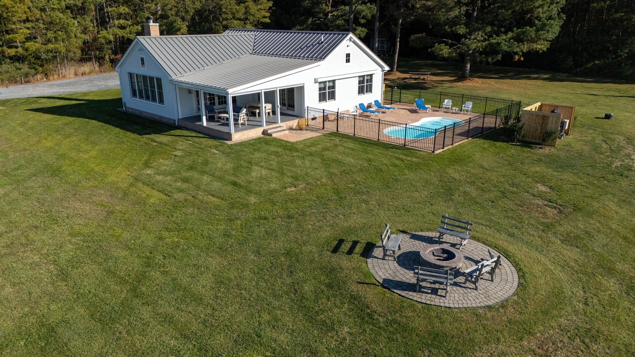 Photo of Outdoor in Woolford