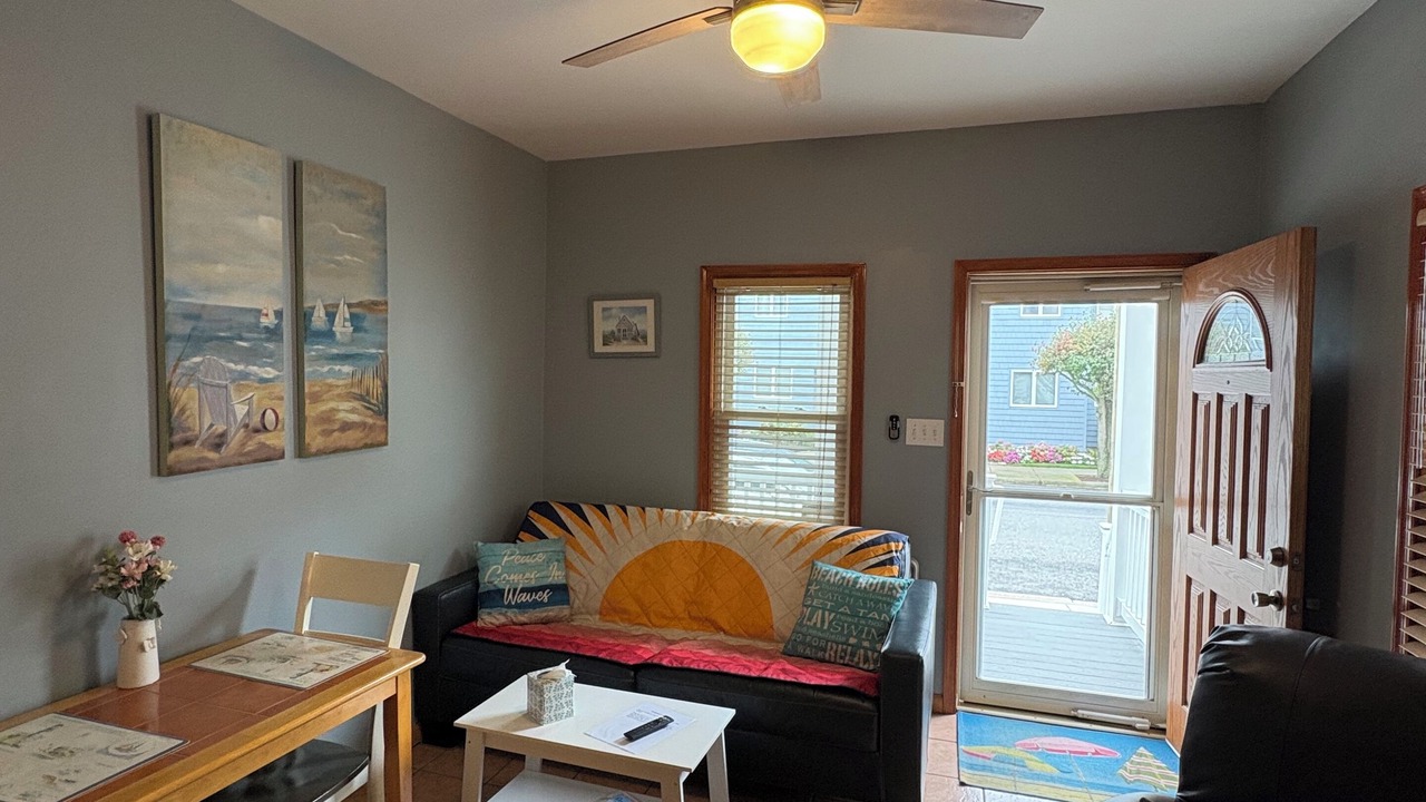 Photo of Livingroom in North End