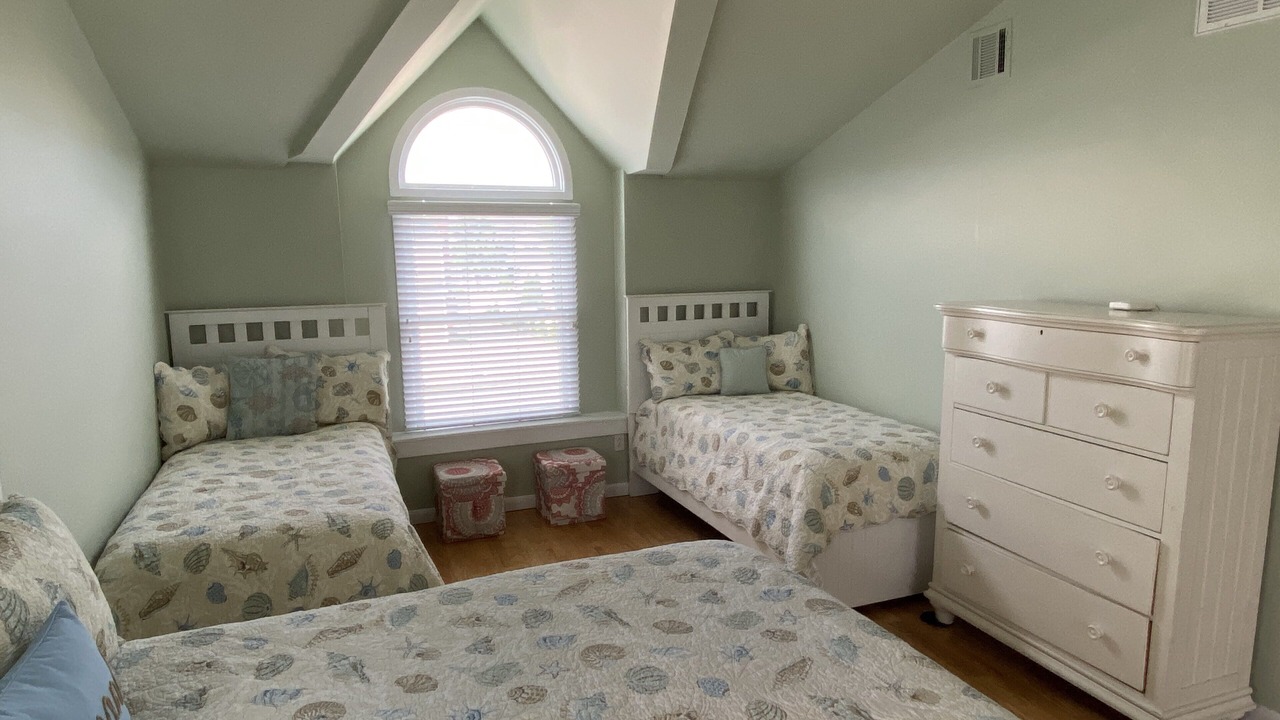 Photo of Bedroom in Ship Bottom
