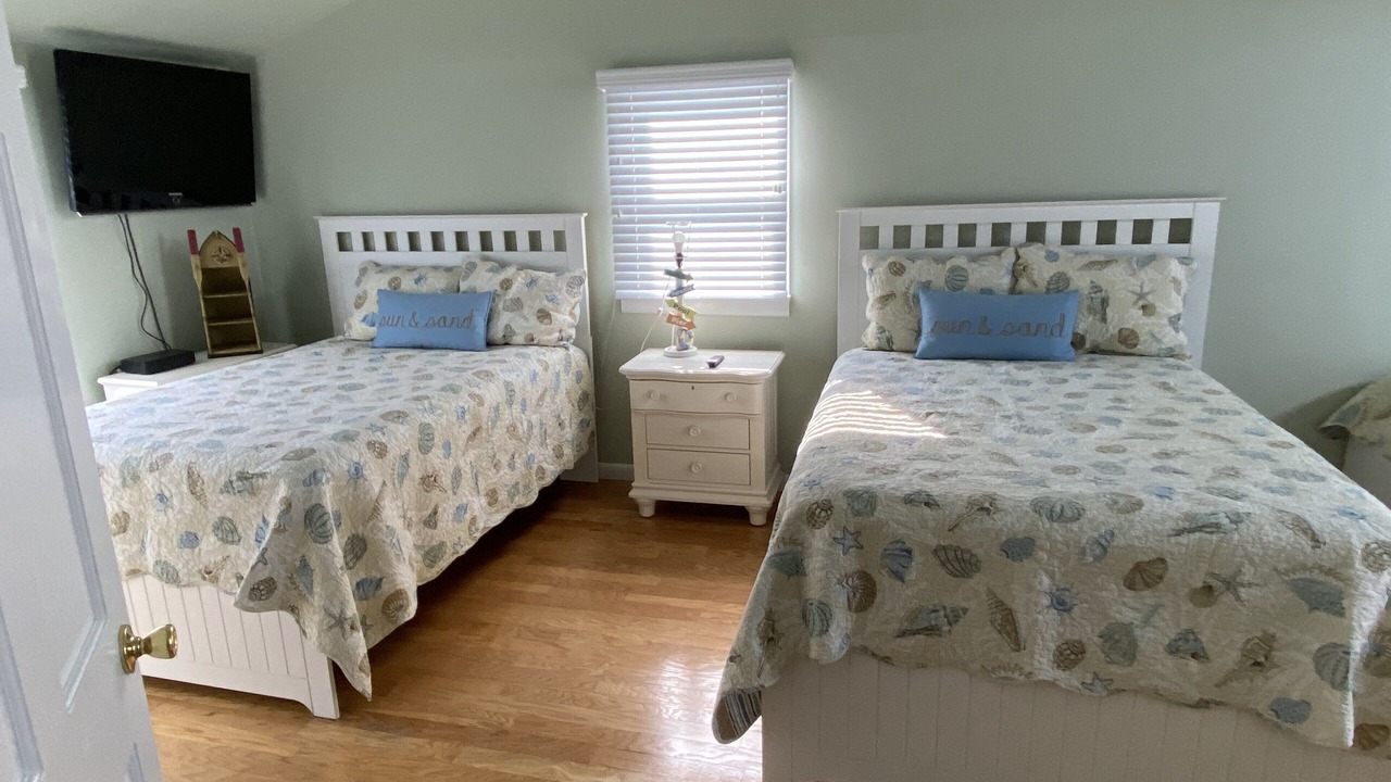 Photo of Bedroom in Ship Bottom