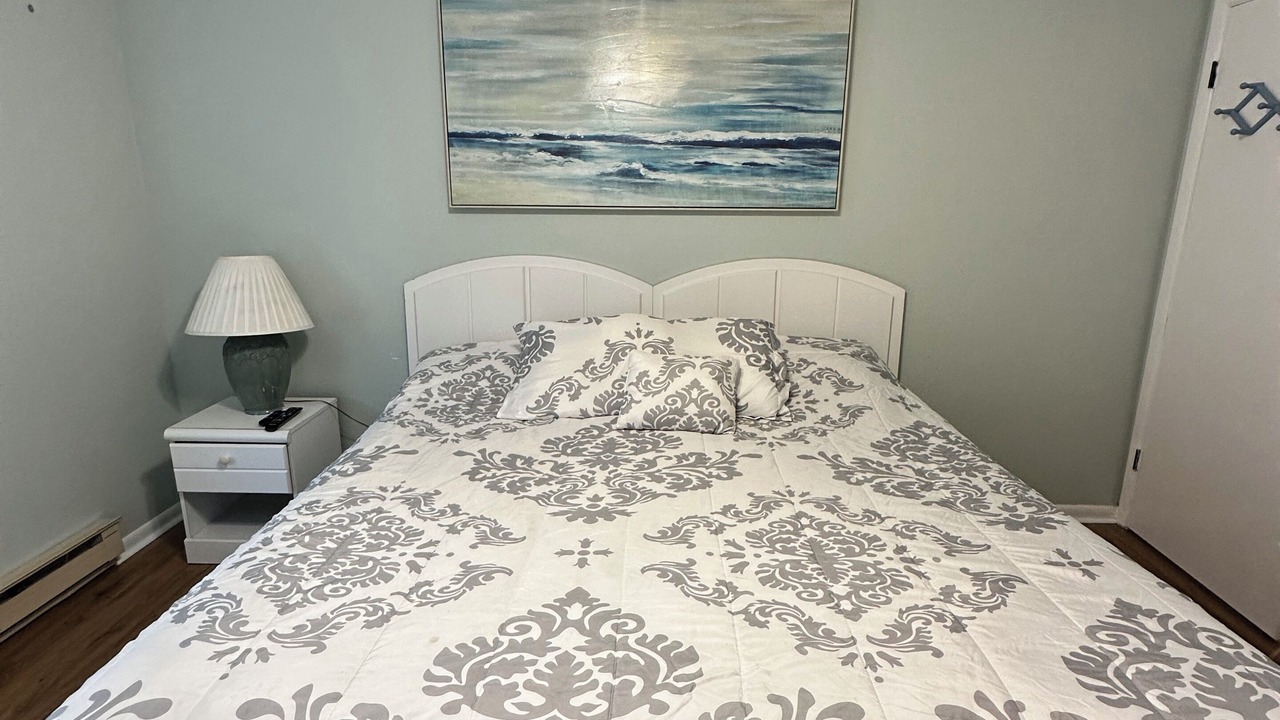 Photo of Bedroom in Townsend's Inlet