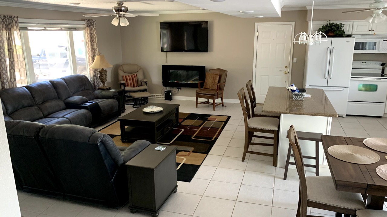 Photo of Livingroom in Clear Lake