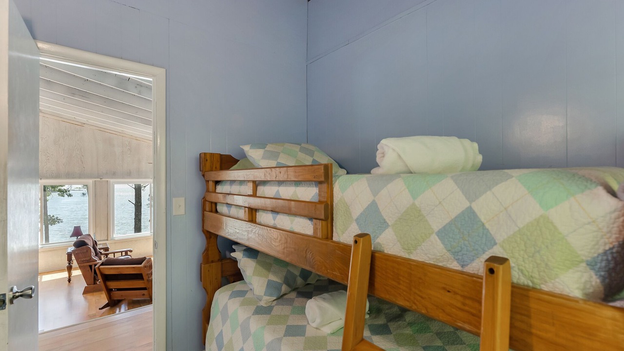Photo of Bedroom in Crane Hill