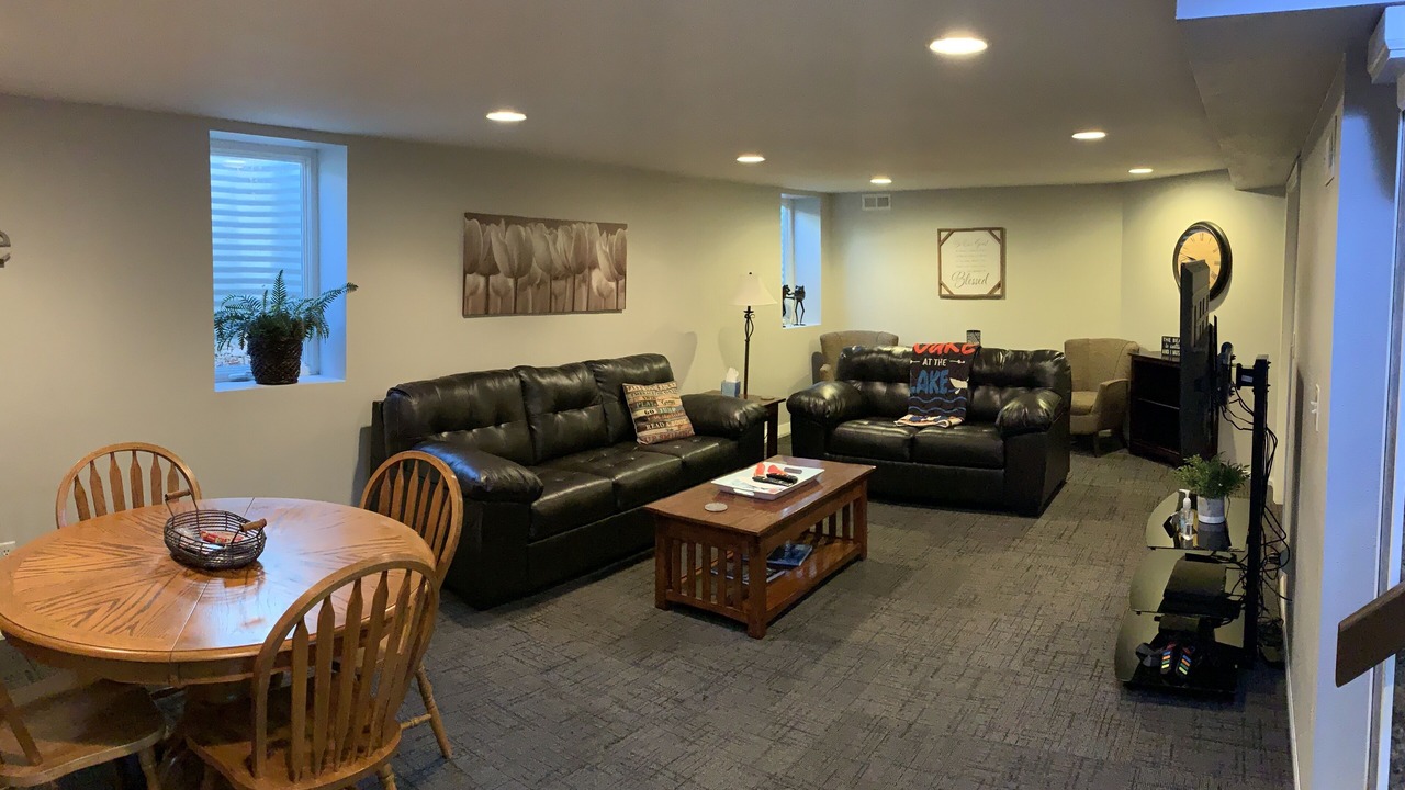 Photo of Bedroom in Clear Lake
