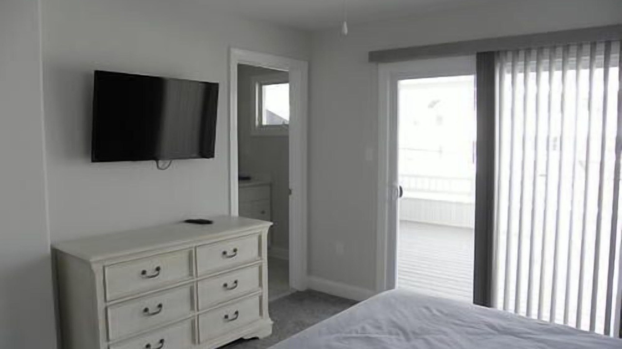 Photo of Bedroom in Townsend's Inlet