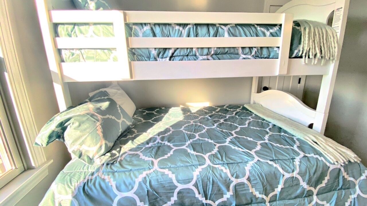 Photo of Bedroom in Townsend's Inlet