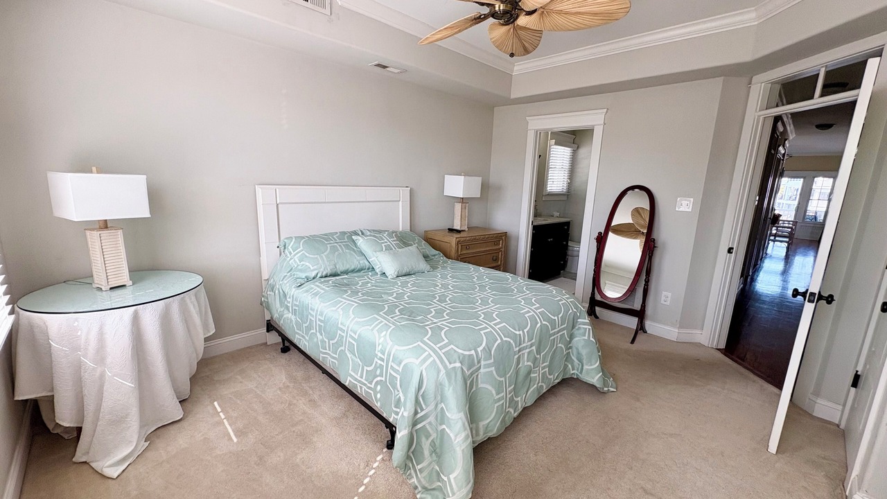 Photo of Bedroom in Avalon