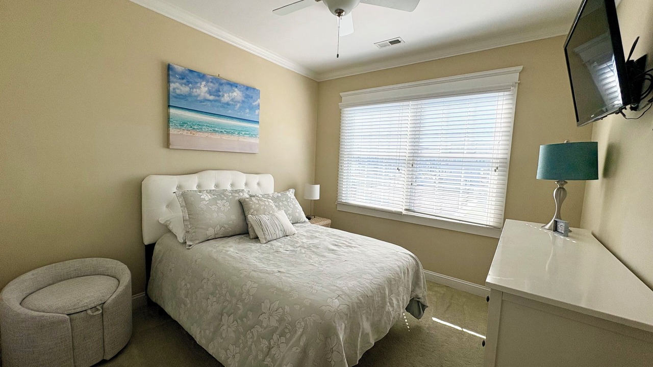Photo of Bedroom in Avalon