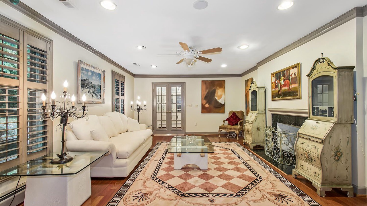 Photo of Livingroom in Davidsonville