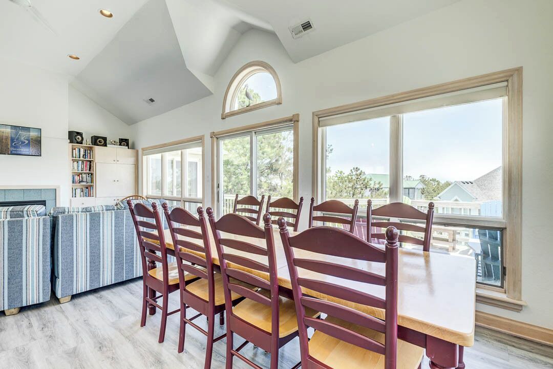 Photo of Bedroom in Monteray Shores