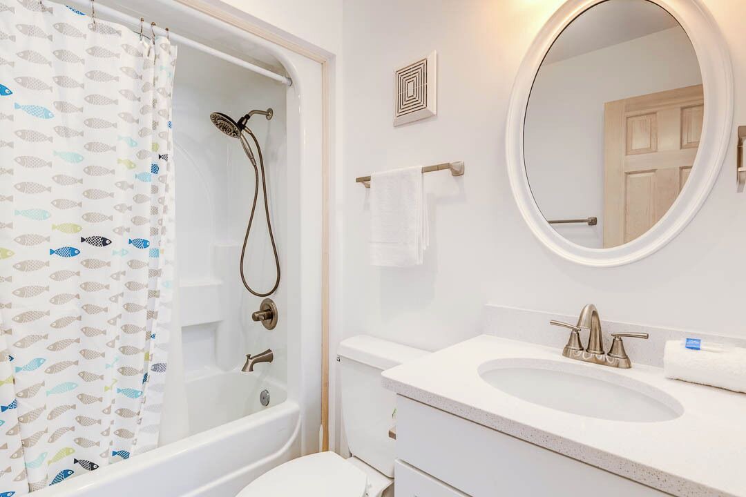 Photo of Bathroom in Monteray Shores