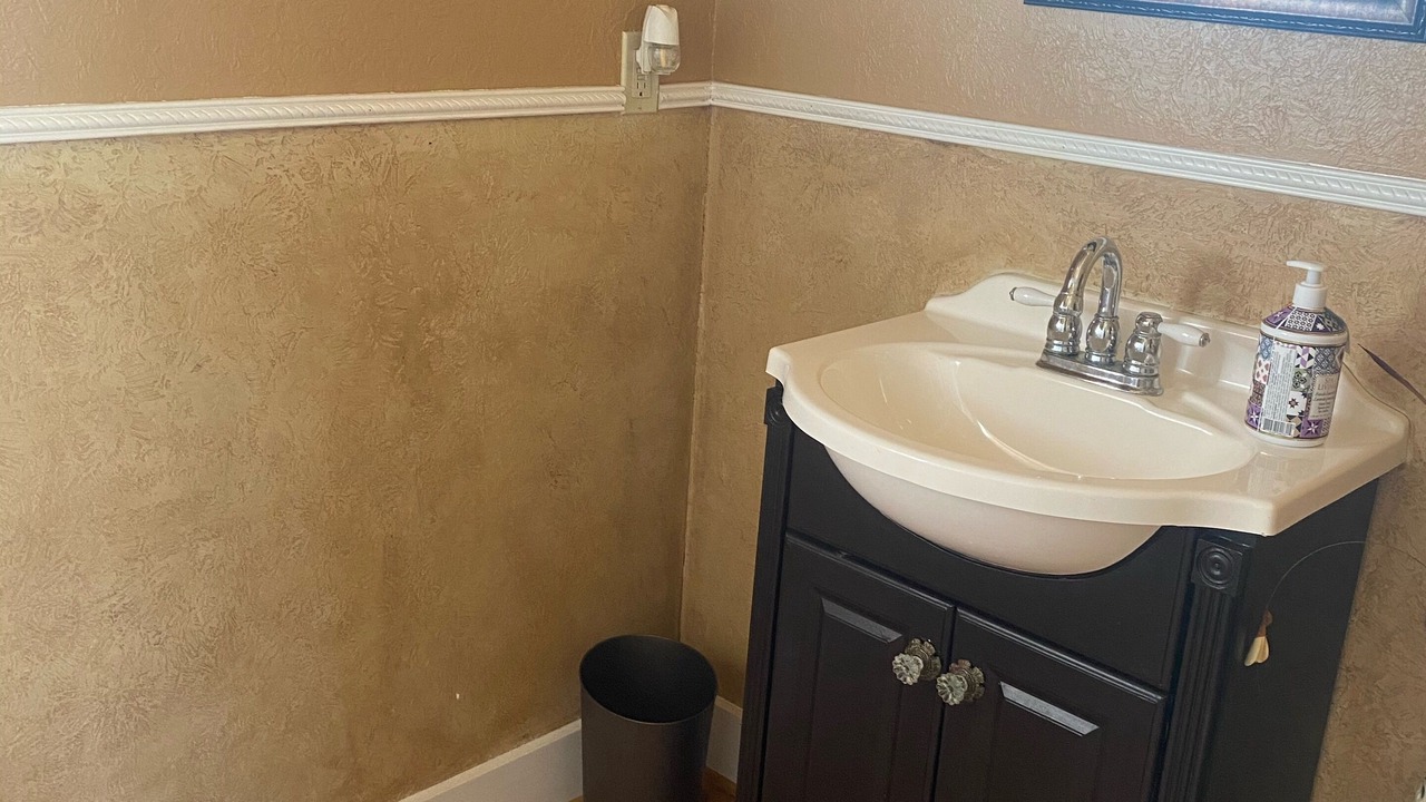 Photo of Bathroom in Butler