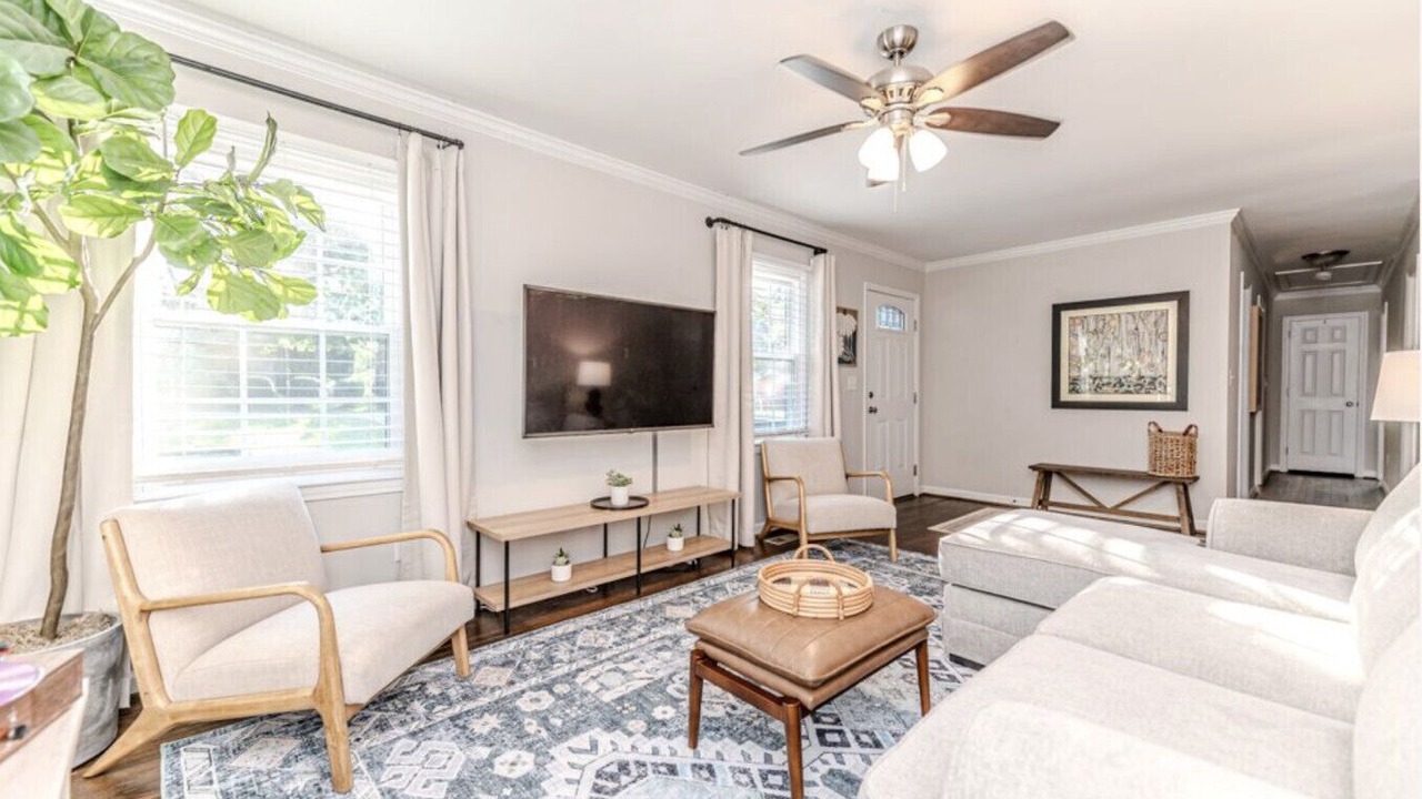 Photo of Livingroom in Garner